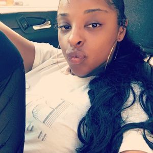 Meet your Posher, Shakera